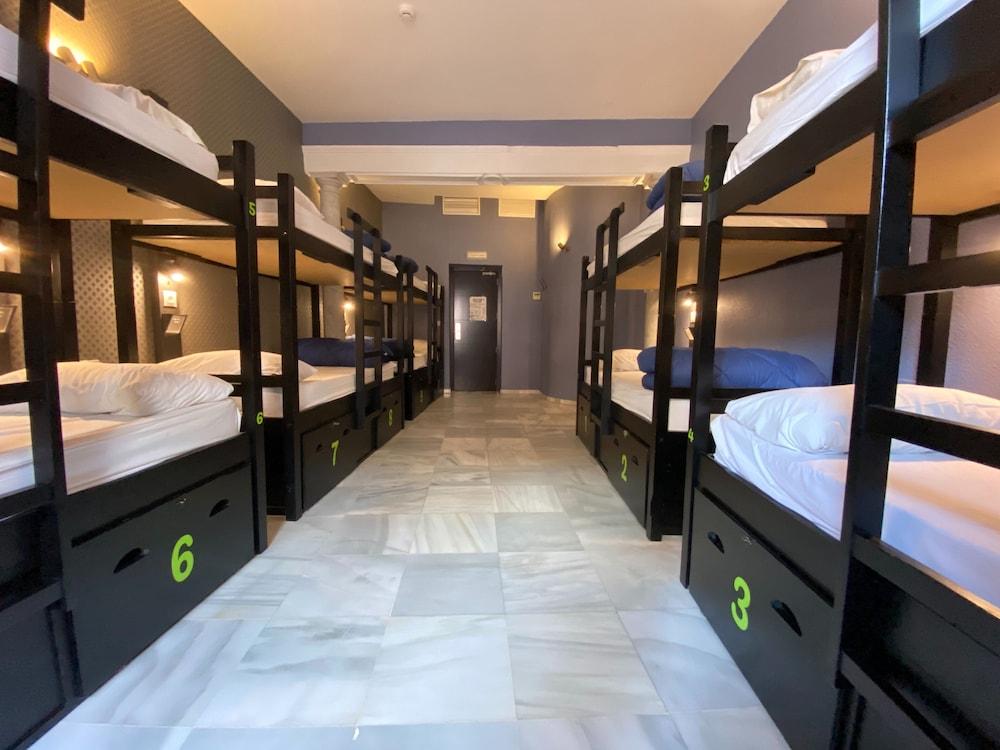 Joy Plaza De Armas Hostel Σεβίλλη Εξωτερικό φωτογραφία