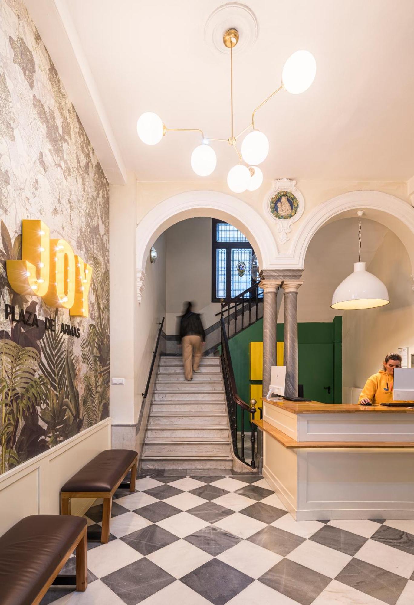 Joy Plaza De Armas Hostel Σεβίλλη Εξωτερικό φωτογραφία