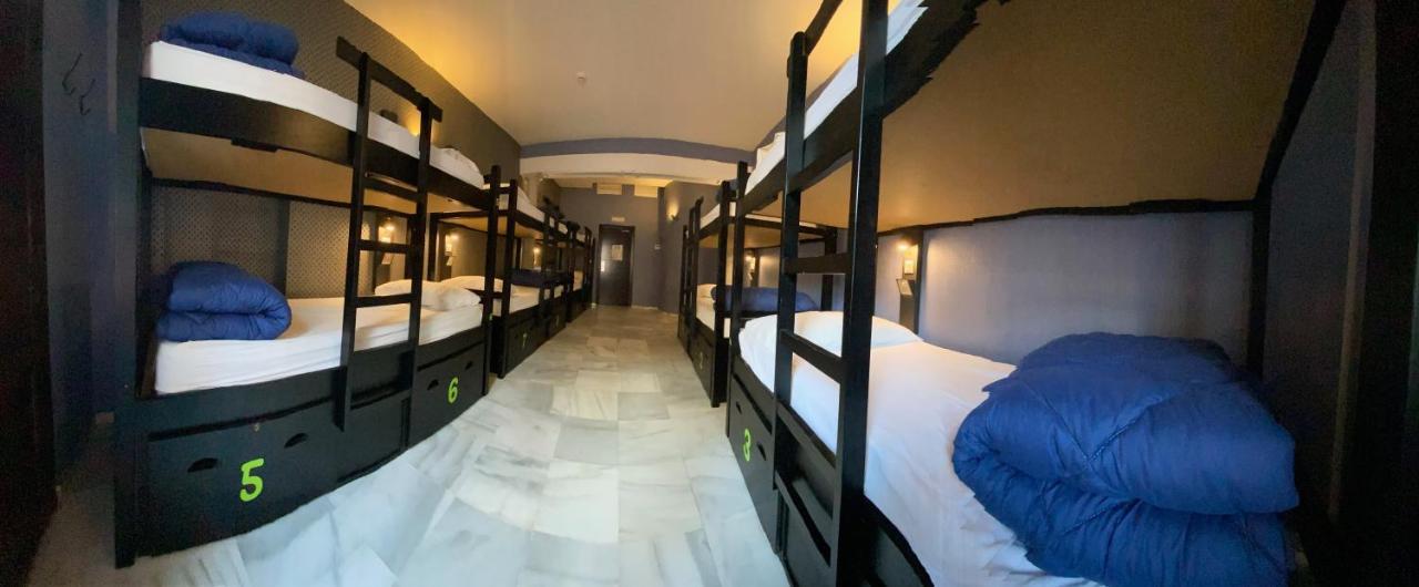 Joy Plaza De Armas Hostel Σεβίλλη Εξωτερικό φωτογραφία